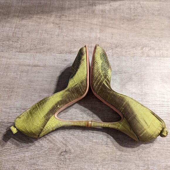 Terry de Havilland lime grn silk peep toe bow detail rhinestone heels sz 36 nwt - Picture 5 of 6
